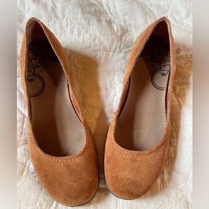 Merrell brown suede slip on casual leather shoes Size 6.5